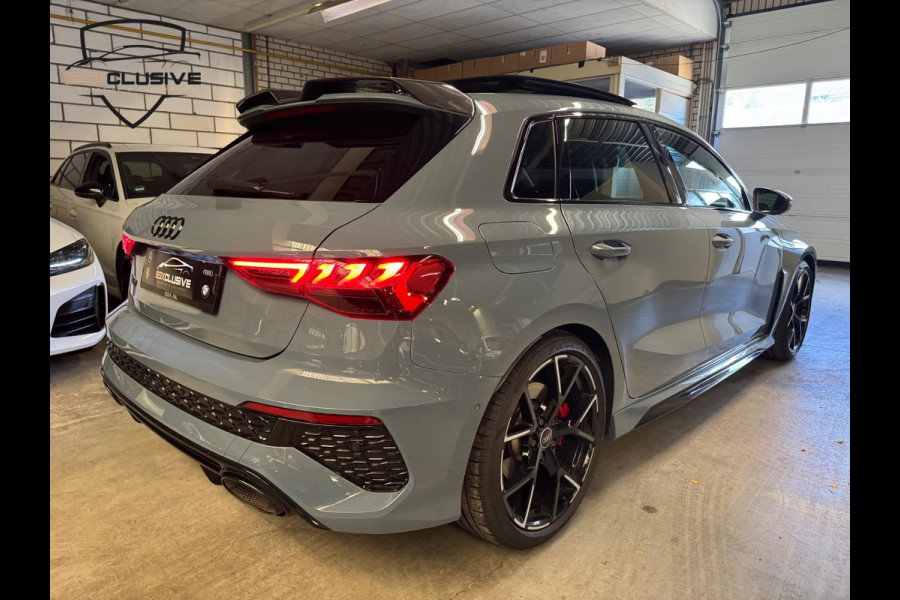 Audi RS3 Sportback 2.5 TFSI Quattro RS ZETELS | PANO | ACC | LANE | MASSAGE STOELEN