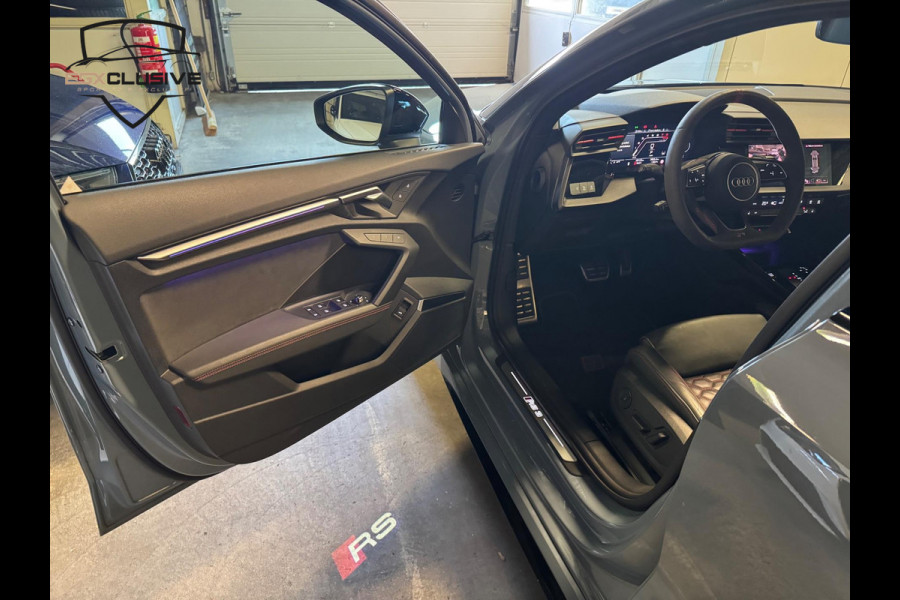Audi RS3 Sportback 2.5 TFSI Quattro RS ZETELS | PANO | ACC | LANE | MASSAGE STOELEN