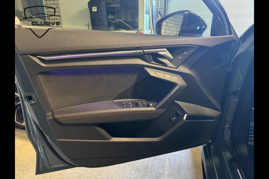 Audi RS3 Sportback 2.5 TFSI Quattro RS ZETELS | PANO | ACC | LANE | MASSAGE STOELEN