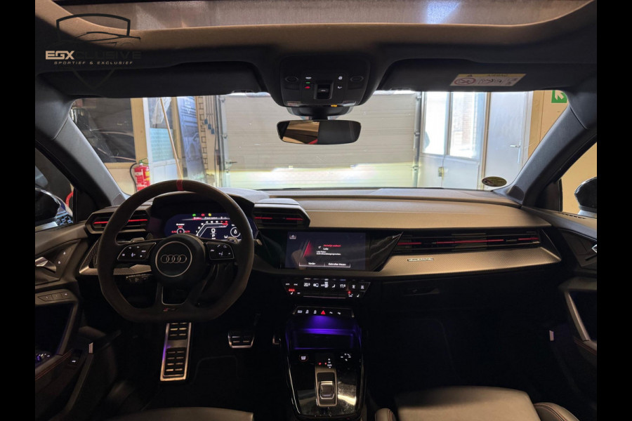 Audi RS3 Sportback 2.5 TFSI Quattro RS ZETELS | PANO | ACC | LANE | MASSAGE STOELEN