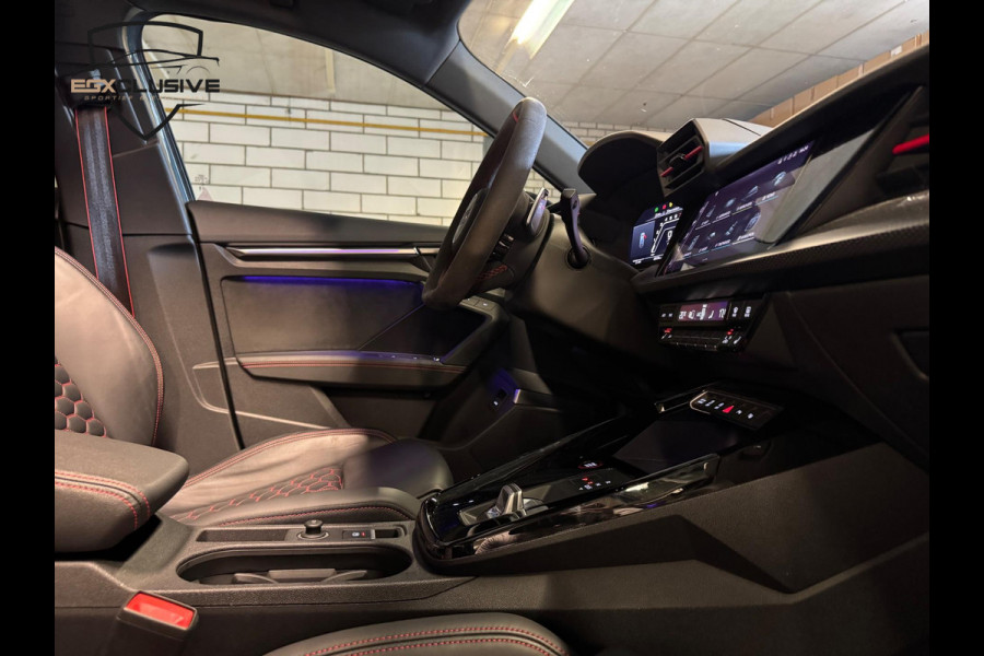 Audi RS3 Sportback 2.5 TFSI Quattro RS ZETELS | PANO | ACC | LANE | MASSAGE STOELEN