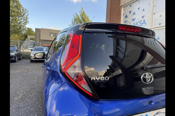 Toyota Aygo 1.0 VVT-i 72pk x-clusiv Automaat Keyless Camera Apple Carplay Toyota Aygo 1.0 VVT-i 72pk x-clusiv Automaat Keyless Camera Apple Carplay