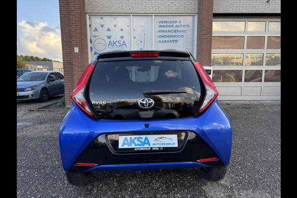 Toyota Aygo 1.0 VVT-i 72pk x-clusiv Automaat Keyless Camera Apple Carplay Toyota Aygo 1.0 VVT-i 72pk x-clusiv Automaat Keyless Camera Apple Carplay