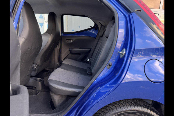 Toyota Aygo 1.0 VVT-i 72pk x-clusiv Automaat Keyless Camera Apple Carplay Toyota Aygo 1.0 VVT-i 72pk x-clusiv Automaat Keyless Camera Apple Carplay