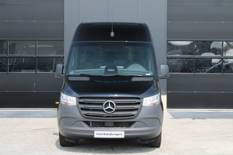 Mercedes-Benz Sprinter 317CDI L2H2 Pro - Mbux 10 - 3.5t Trekhaak - Betimmering - Camera - Carplay - Bind spot - Cruise - Smartphone integratie - Rijkla Mercedes-Benz Sprinter 317CDI L2H2 Pro - Mbux 10 - 3.5t Trekhaak - Betimmering - Camera - Carplay - Bind spot - Cruise - Smartphone integratie - Rijkla