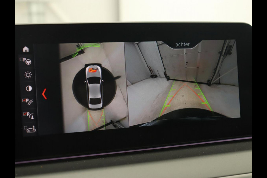 BMW 5 Serie 530e iPerformance High Executive | Panoramadak | Automaat | Carplay | Navigatie | Leder | Stoelverwarming | Stoelventilatie | Sfeerverlichting | LED | PHEV | LMV 17 inch | Camera | Adaptive cruise |
