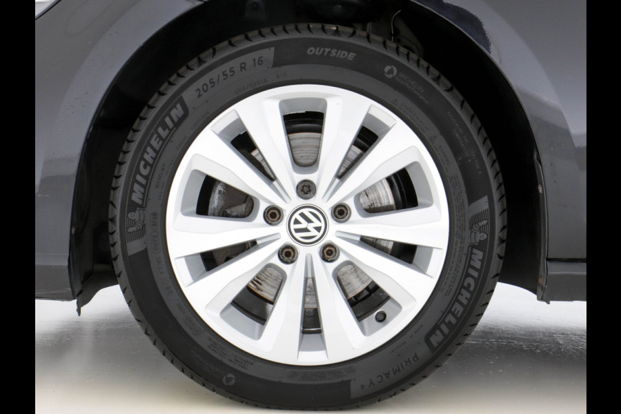 Volkswagen GOLF Variant 1.6 TDI Comfortline Executive-Pack (INCL-BTW)  NAVI-FULLMAP | ADAPTIVE-CRUISE | ECC | PDC| CRUISE | DAB | PARKPILOT | DAB | PRIVACY-GLASS | TOWBAR | 16"ALU*