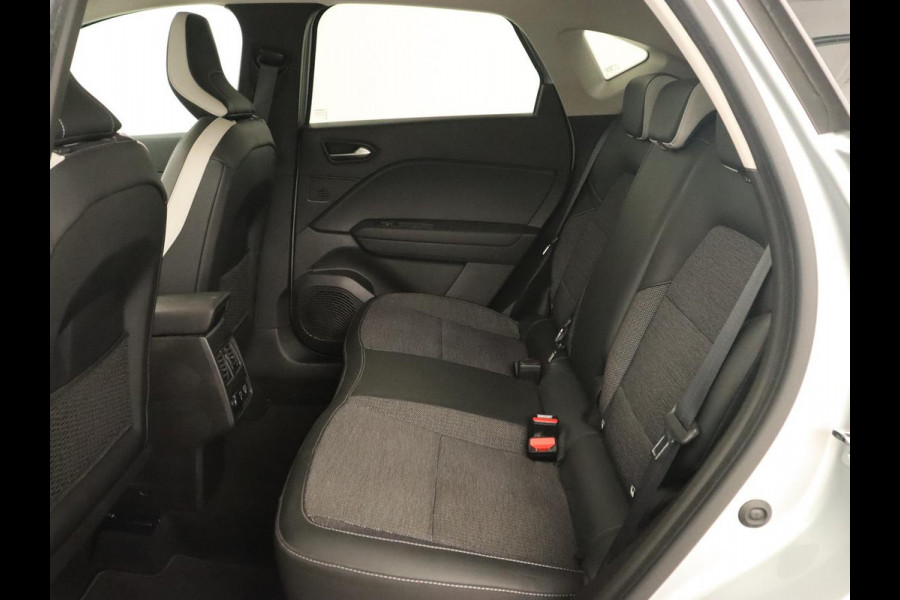 Renault Captur 1.6 E-Tech Hybrid 145 Intens | Automaat | Carplay | PHEV | Half leder | Adaptive cruise | Climate controle | DAB | Getint glas | LED