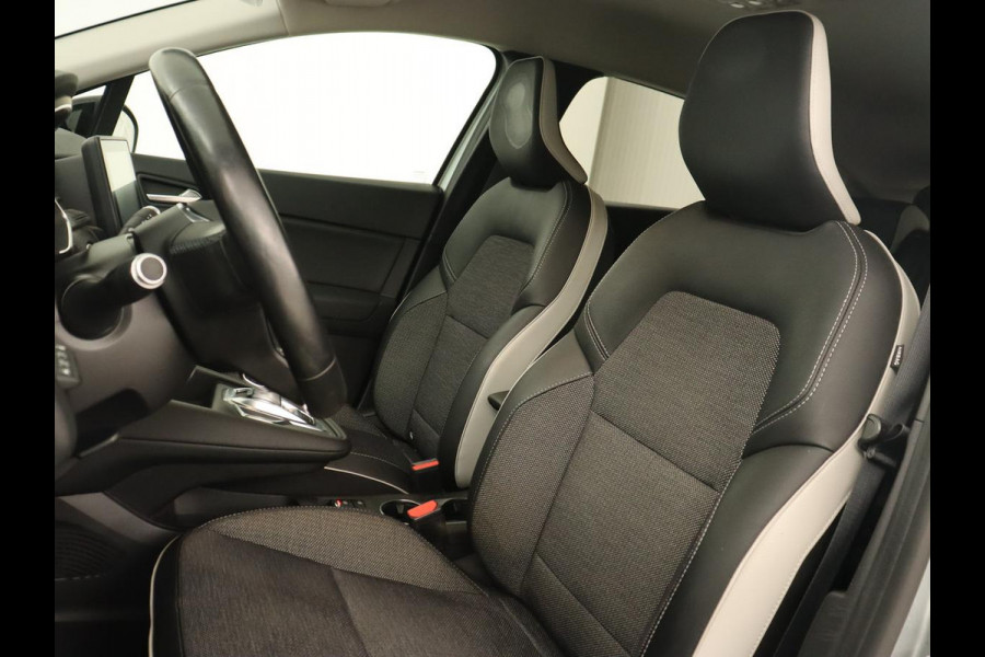 Renault Captur 1.6 E-Tech Hybrid 145 Intens | Automaat | Carplay | PHEV | Half leder | Adaptive cruise | Climate controle | DAB | Getint glas | LED