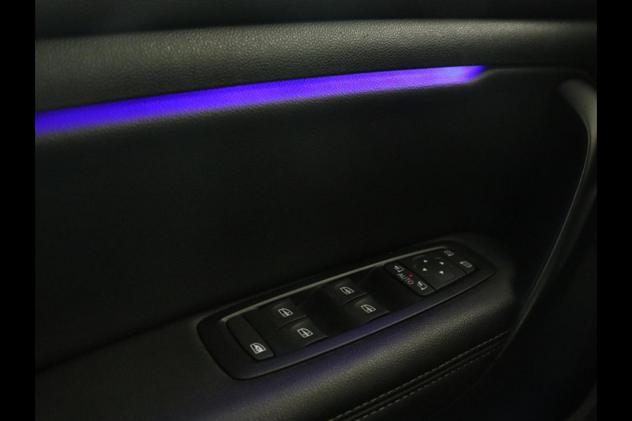 Renault MEGANE Estate 1.6 dCi Bose | Panoramadak | 1e eigenaar | Half leder | Navigatie | DAB+ | PDC | Camera | Massage | Keyless | sfeerverlichitng | Carplay | Bose audio