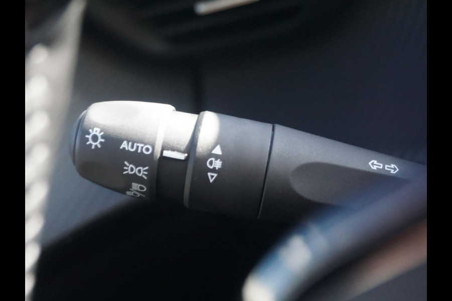 Peugeot e-208 EV Style 50 kWh Avantage