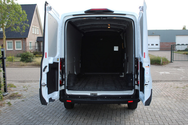 Ford Transit 350 2.0 TDCI 125KW E6 Automaat L3H2 Trend RWD ✓ 3-zits ✓ navigatie / camera ✓ airco