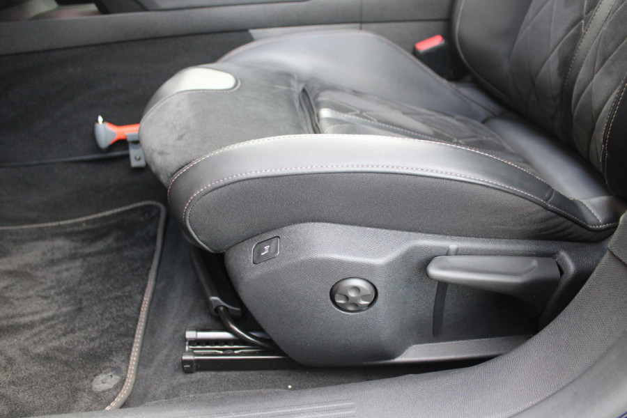 Peugeot 508 1.6 180PK GT AUTOMAAT | PANORAMISCH SCHUIF/ KANTELDAK | FULL LED KOPLAMPEN | 19" AUGUSTA LICHTMETALEN VELGEN | APPLE CARPLAY / ANDROID AUTO | CAMERA VOOR / ACHTER | PARKEERHULP VOOR / ACHTER | DODOHOEK DETECTIE | KEYLESS ENTRY / START | EXTRA GETINTE RUITEN ACHTER | HALF LEDER / ALCANTARA | COMFORT STOELEN | STOELVERWARMING | FOCAL PREMIUM AUDIO | NAVIGATIE | ELEKTRISCH BEDIENBARE ACHTERKLEP | ADAPTIVE CRUISE CONTROL |  8 TRAPS AUTOMAAT MET SCHAKELFLIPPERS | DONKERE HEMELBEKLEDING |