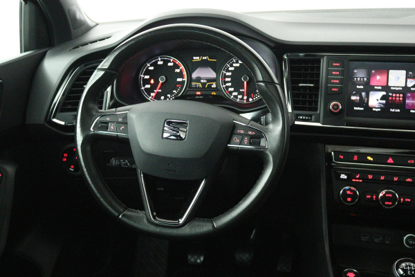 Seat Ateca 1.4 EcoTSI Style (PANORAMADAK, TREKHAAK, ACHTERUITRIJCAMERA, NAVIGATIE, STOELVERWARMING, CRUISE CONTROL)