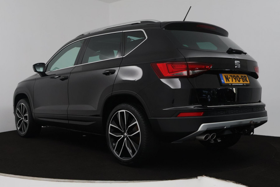 Seat Ateca 1.4 EcoTSI Style (PANORAMADAK, TREKHAAK, ACHTERUITRIJCAMERA, NAVIGATIE, STOELVERWARMING, CRUISE CONTROL)