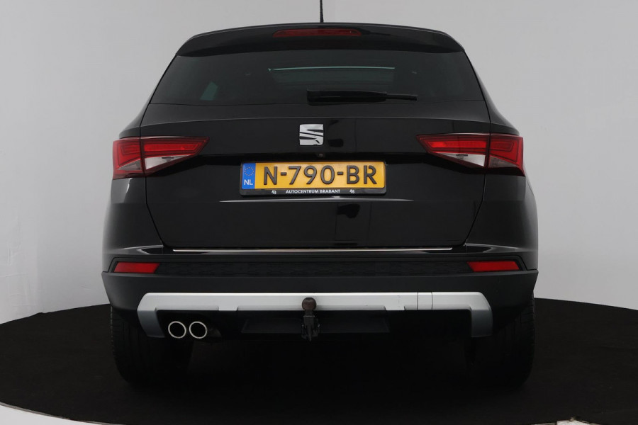 Seat Ateca 1.4 EcoTSI Style (PANORAMADAK, TREKHAAK, ACHTERUITRIJCAMERA, NAVIGATIE, STOELVERWARMING, CRUISE CONTROL)