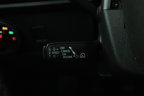 Seat Ateca 1.4 EcoTSI Style (PANORAMADAK, TREKHAAK, ACHTERUITRIJCAMERA, NAVIGATIE, STOELVERWARMING, CRUISE CONTROL)