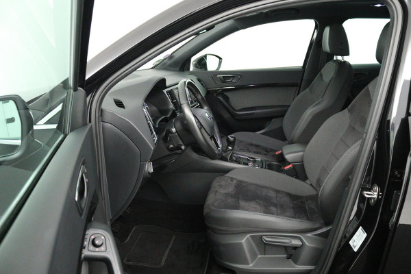 Seat Ateca 1.4 EcoTSI Style (PANORAMADAK, TREKHAAK, ACHTERUITRIJCAMERA, NAVIGATIE, STOELVERWARMING, CRUISE CONTROL)