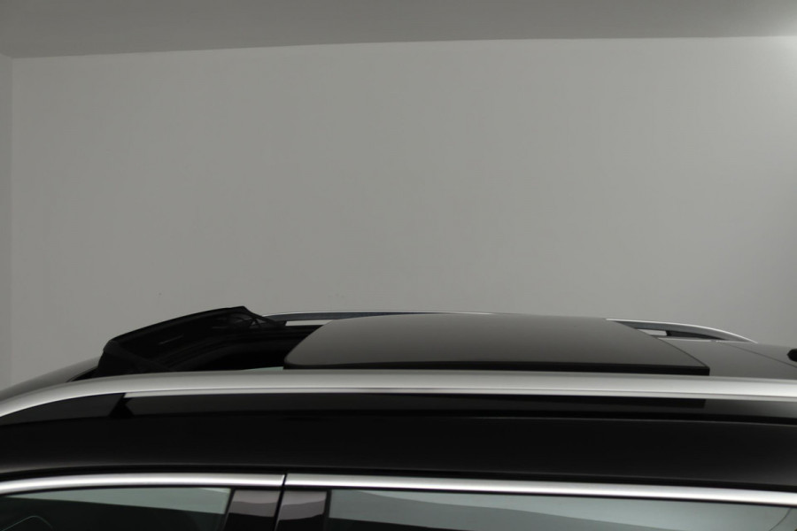 Seat Ateca 1.4 EcoTSI Style (PANORAMADAK, TREKHAAK, ACHTERUITRIJCAMERA, NAVIGATIE, STOELVERWARMING, CRUISE CONTROL)