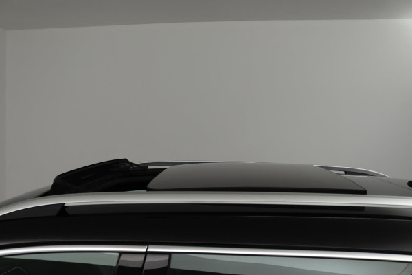 Seat Ateca 1.4 EcoTSI Style (PANORAMADAK, TREKHAAK, ACHTERUITRIJCAMERA, NAVIGATIE, STOELVERWARMING, CRUISE CONTROL)