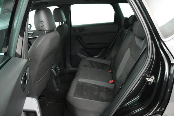 Seat Ateca 1.4 EcoTSI Style (PANORAMADAK, TREKHAAK, ACHTERUITRIJCAMERA, NAVIGATIE, STOELVERWARMING, CRUISE CONTROL)