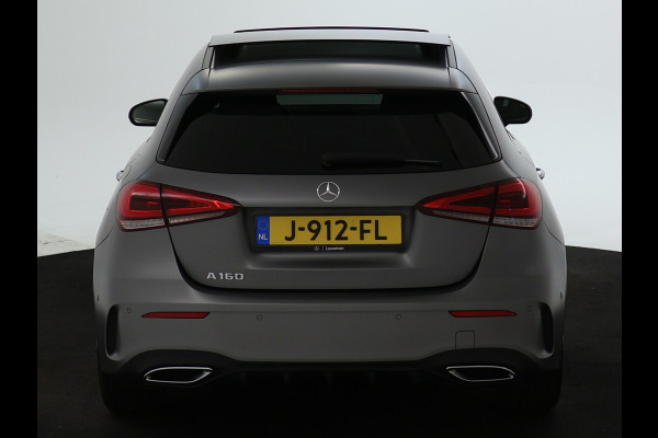 Mercedes-Benz A-Klasse 160 Business Solution AMG Panoramadak | 5 spaaks lichtmetalen velgen | Navigatie | Parking support met camera achter | elect bed. voorstoelen met memory | Inclusief 48 maanden Mercedes-Benz Certified garantie voor Europa.