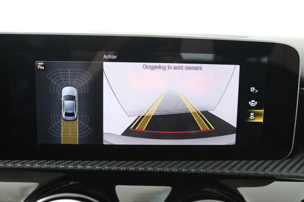 Mercedes-Benz A-Klasse 200 Business Solution (STOELVERWARMING, ACHTERUITRIJCAMERA, CRUISE CONTROL, NAVIGATIE, PARKEERSENSOREN)