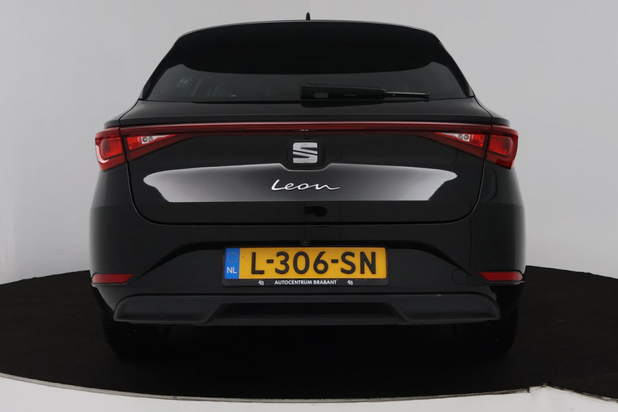 Seat Leon Sportstourer 1.0 TSI Style Business Intense (ACHTERUITRIJCAMERA, DIGITALE COCKPIT, PARKEERSENSOREN, CRUISE ADAPTIEF)