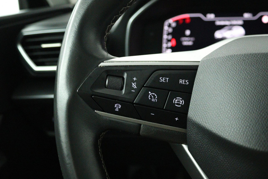 Seat Leon Sportstourer 1.0 TSI Style Business Intense (ACHTERUITRIJCAMERA, DIGITALE COCKPIT, PARKEERSENSOREN, CRUISE ADAPTIEF)