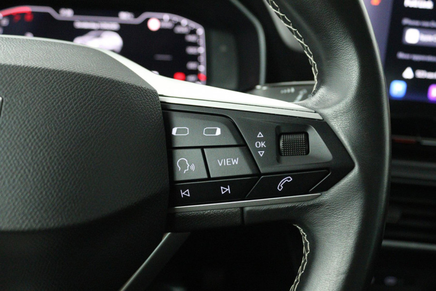 Seat Leon Sportstourer 1.0 TSI Style Business Intense (ACHTERUITRIJCAMERA, DIGITALE COCKPIT, PARKEERSENSOREN, CRUISE ADAPTIEF)