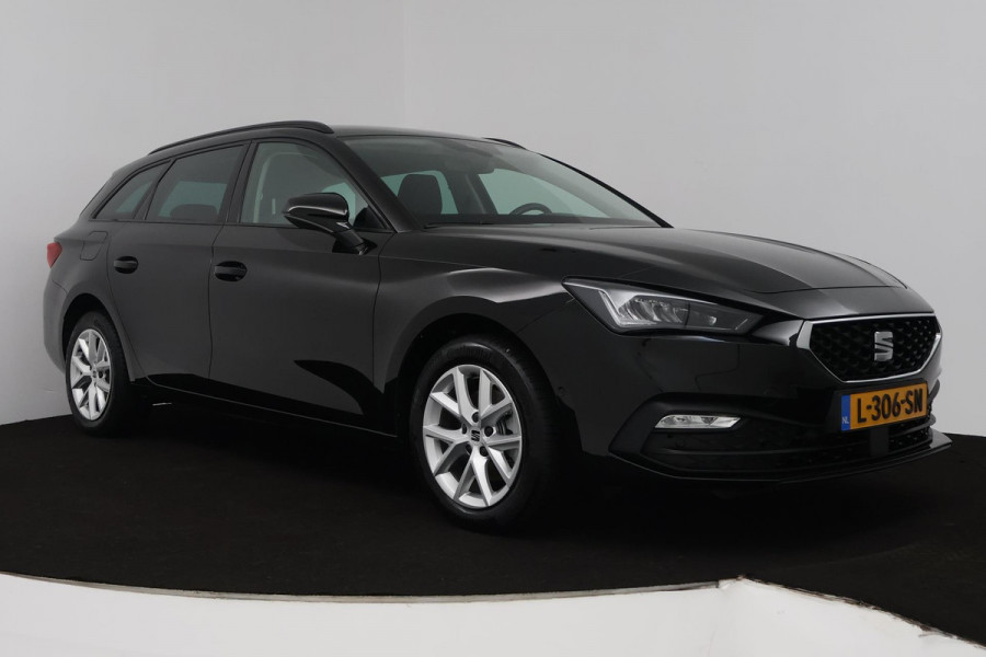 Seat Leon Sportstourer 1.0 TSI Style Business Intense (ACHTERUITRIJCAMERA, DIGITALE COCKPIT, PARKEERSENSOREN, CRUISE ADAPTIEF)