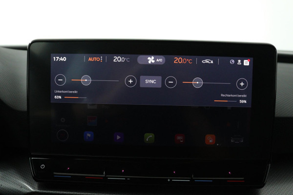Seat Leon Sportstourer 1.0 TSI Style Business Intense (ACHTERUITRIJCAMERA, DIGITALE COCKPIT, PARKEERSENSOREN, CRUISE ADAPTIEF)