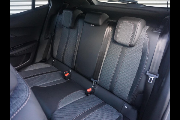 Peugeot 2008 1.2 Hybrid 145 Allure