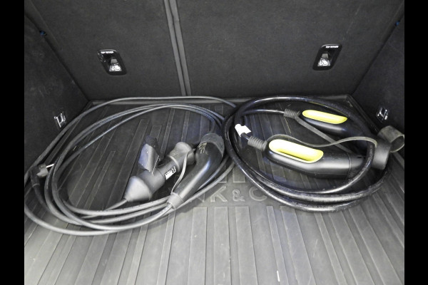 Lynk & Co 01 1.5 PHEV BlackLine NAVI/360CAM/SCHUIFDAK/LED/20"LMV!