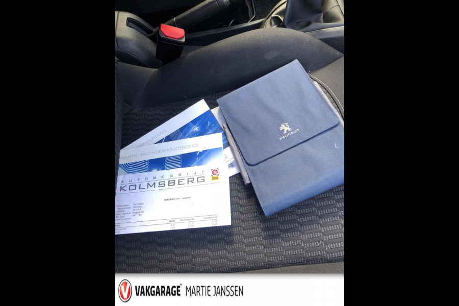 Peugeot 208 1.2 PureTech Blue Lion