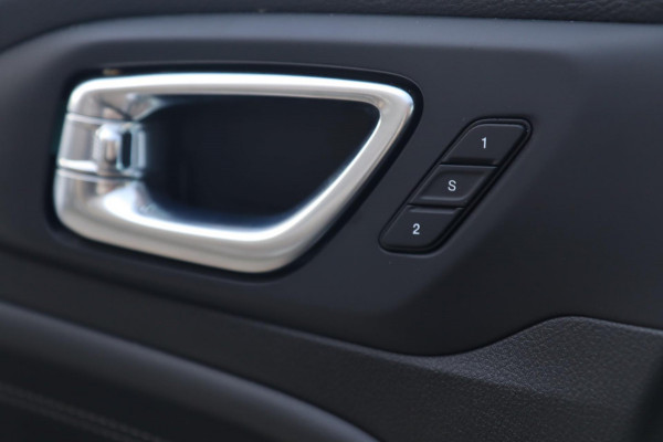 Jeep Compass 4xe Plug-in Hybrid Electric S / PANODAK / MEMORY / KEYLESS / 360 / CARPLAY