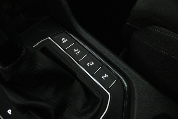 Volkswagen Tiguan Allspace 1.5 TSI Highline Business R 7p (PANORAMADAK, TREKHAAK ELEKTRISCH,, DIGITALE COCKPIT, CAMERA, AUTOMAAT)
