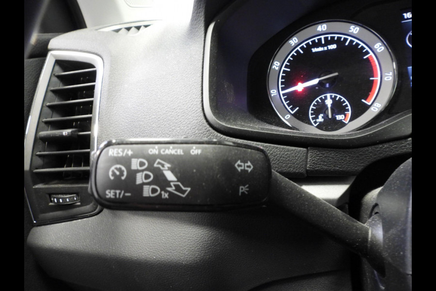 Škoda Karoq 1.0 TSI Business Edition NAVI/CLIMA/TREKH./PDC/16"LMV!