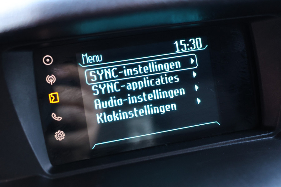 Ford Transit Connect 1.0 Ecoboost 100 PK | BTW / BPM Vrij | Marge | 3-Zitter | Airco | PDC | Bluetooth | Trekhaak | Schuifdeur | Inrichting | 6 Versnellingen | Nieuwe APK | Onderhoudsbeurt