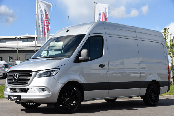 Mercedes-Benz Sprinter 317 1.9 CDI L2H2 RWD PB Edition Camera, Trekhaak, Cruise, Carplay, LED, 170PK, Automaat, Multimedia, Stoelverwarming, UNIEK!