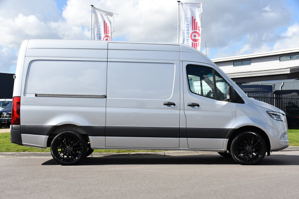 Mercedes-Benz Sprinter 317 1.9 CDI L2H2 RWD PB Edition Camera, Trekhaak, Cruise, Carplay, LED, 170PK, Automaat, Multimedia, Stoelverwarming, UNIEK!