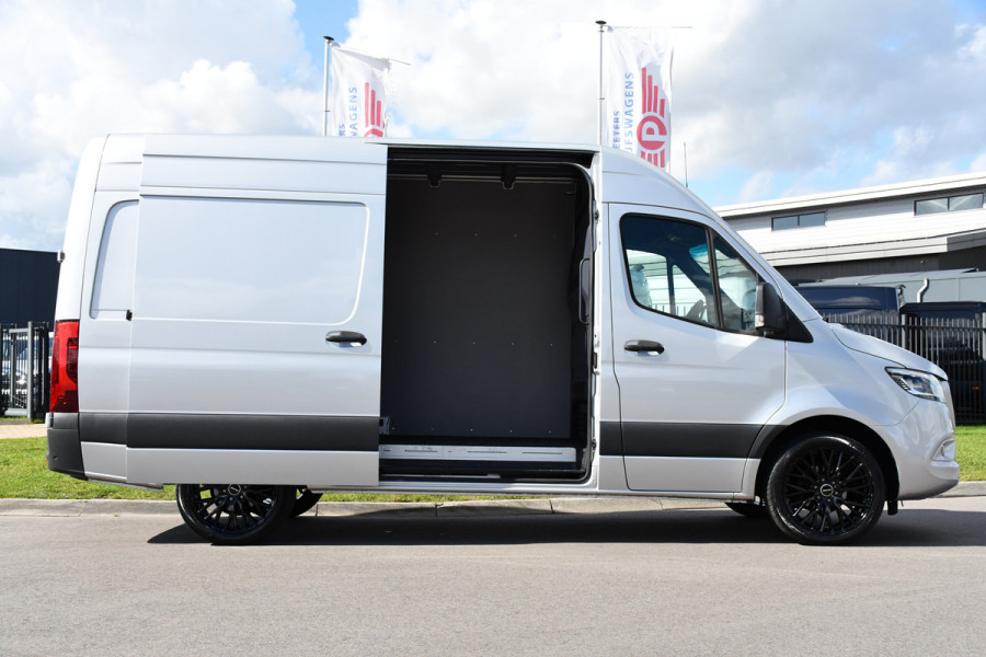 Mercedes-Benz Sprinter 317 1.9 CDI L2H2 RWD PB Edition Camera, Trekhaak, Cruise, Carplay, LED, 170PK, Automaat, Multimedia, Stoelverwarming, UNIEK!