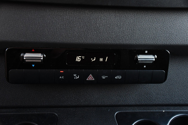 Mercedes-Benz Sprinter 317 1.9 CDI L2H2 RWD PB Edition Camera, Trekhaak, Cruise, Carplay, LED, 170PK, Automaat, Multimedia, Stoelverwarming, UNIEK!