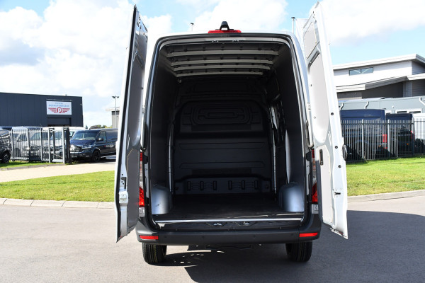 Mercedes-Benz Sprinter 317 1.9 CDI L2H2 RWD PB Edition Camera, Trekhaak, Cruise, Carplay, LED, 170PK, Automaat, Multimedia, Stoelverwarming, UNIEK!