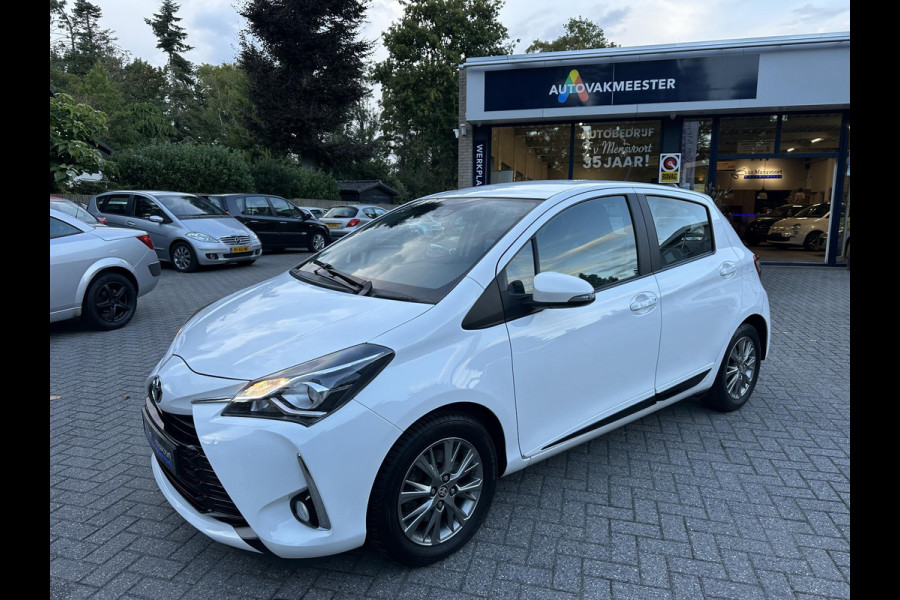 Toyota Yaris 1.5 VVT-i 112PK 5drs Aspiration 1eEig|79dKM|Standkachel|Navi|Camera Toyota Yaris 1.5 VVT-i 112PK 5drs Aspiration 1eEig|79dKM|Standkachel|Navi|Camera