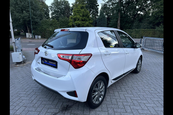 Toyota Yaris 1.5 VVT-i 112PK 5drs Aspiration 1eEig|79dKM|Standkachel|Navi|Camera Toyota Yaris 1.5 VVT-i 112PK 5drs Aspiration 1eEig|79dKM|Standkachel|Navi|Camera