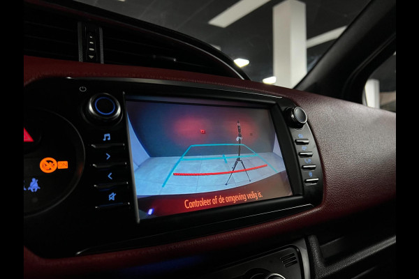 Toyota Yaris 1.5 Hybrid Bi-Tone | Lane | Camera | LED| Clima
