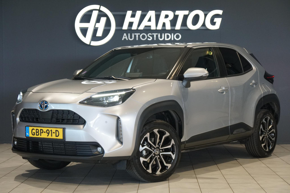 Toyota Yaris Cross 1.5 Hybrid Dynamic + Comfort Pack / TOYOTA GARANTIE / DODEHOEK / STUURVERWARMING