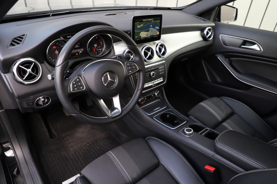 Mercedes-Benz GLA 200 Aut7 | 156PK | Panoramadak | Led | Stoelverwarming | Clima | 360 Camera | Cruise-control | 2017.