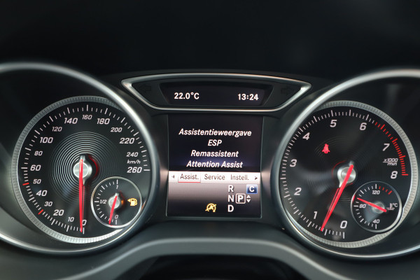 Mercedes-Benz GLA 200 Aut7 | 156PK | Panoramadak | Led | Stoelverwarming | Clima | 360 Camera | Cruise-control | 2017.
